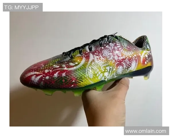 球星脚下的荣耀:精选世界顶级足球鞋与球员搭配高清图集 球星脚下的荣耀:精选世界顶级足球鞋与球员搭配高清图集