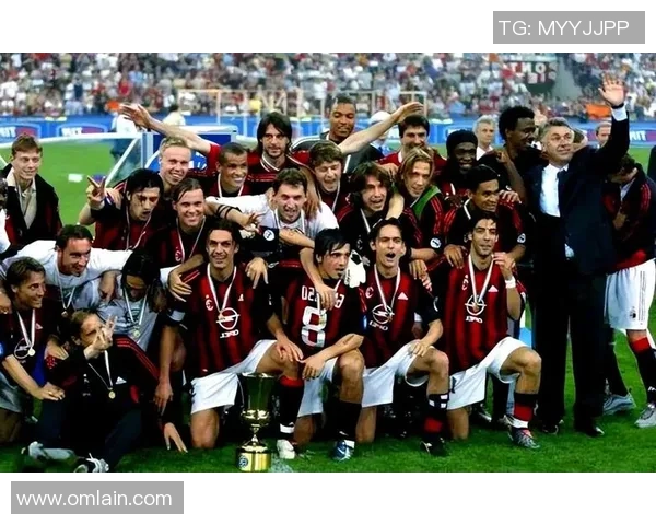 足球巨星荣誉时刻回顾 荣耀背后的坚持与奋斗