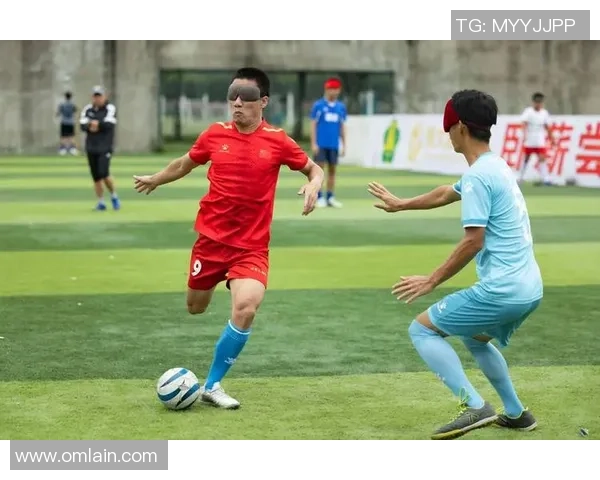 足球巨星为国出征守卫家园荣耀时刻展现热血与责任 足球巨星为国出征守卫家园荣耀时刻展现热血与责任